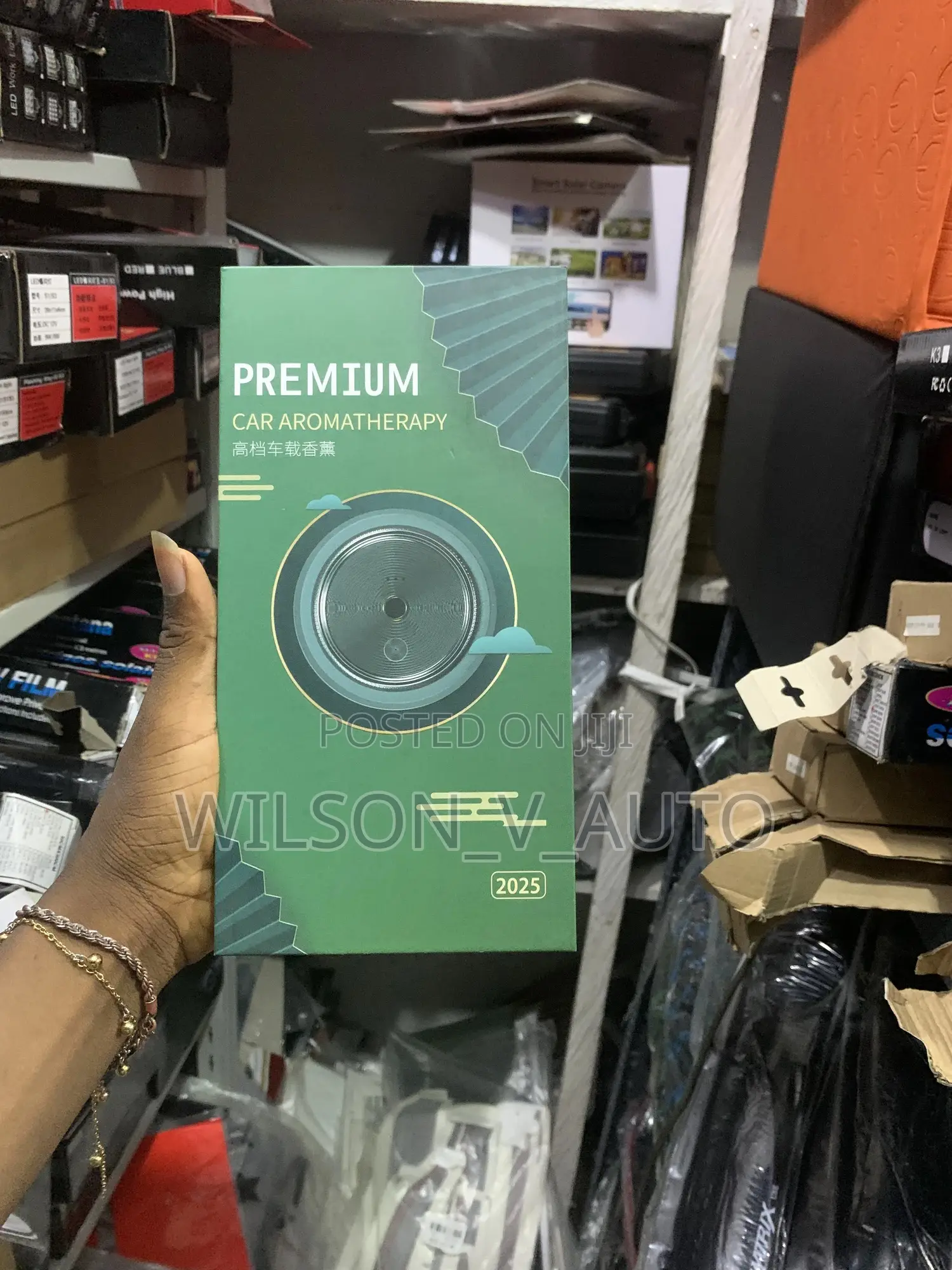 Premium Car Aromatherapy Diffuser – Air Freshener Perfume Humidifier