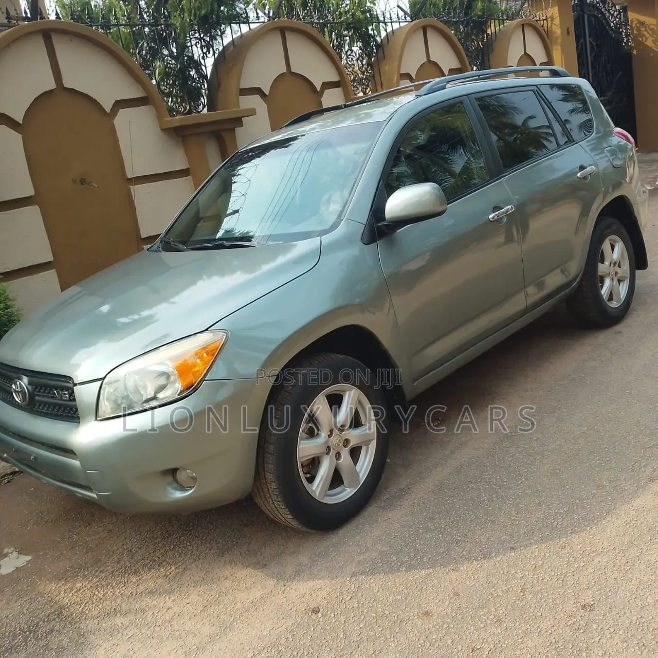 Toyota RAV4 2009 Gray