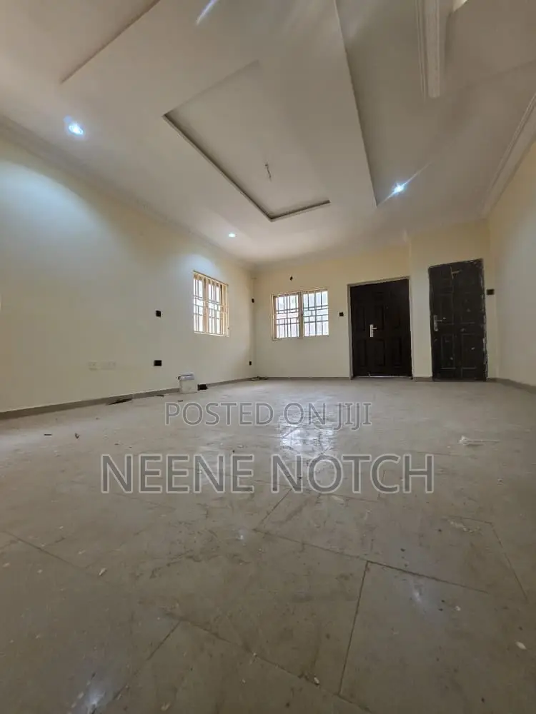 4bdrm Duplex in Sanctuary Street In, Dakwo District for rent