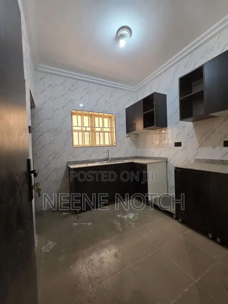 4bdrm Duplex in Sanctuary Street In, Dakwo District for rent