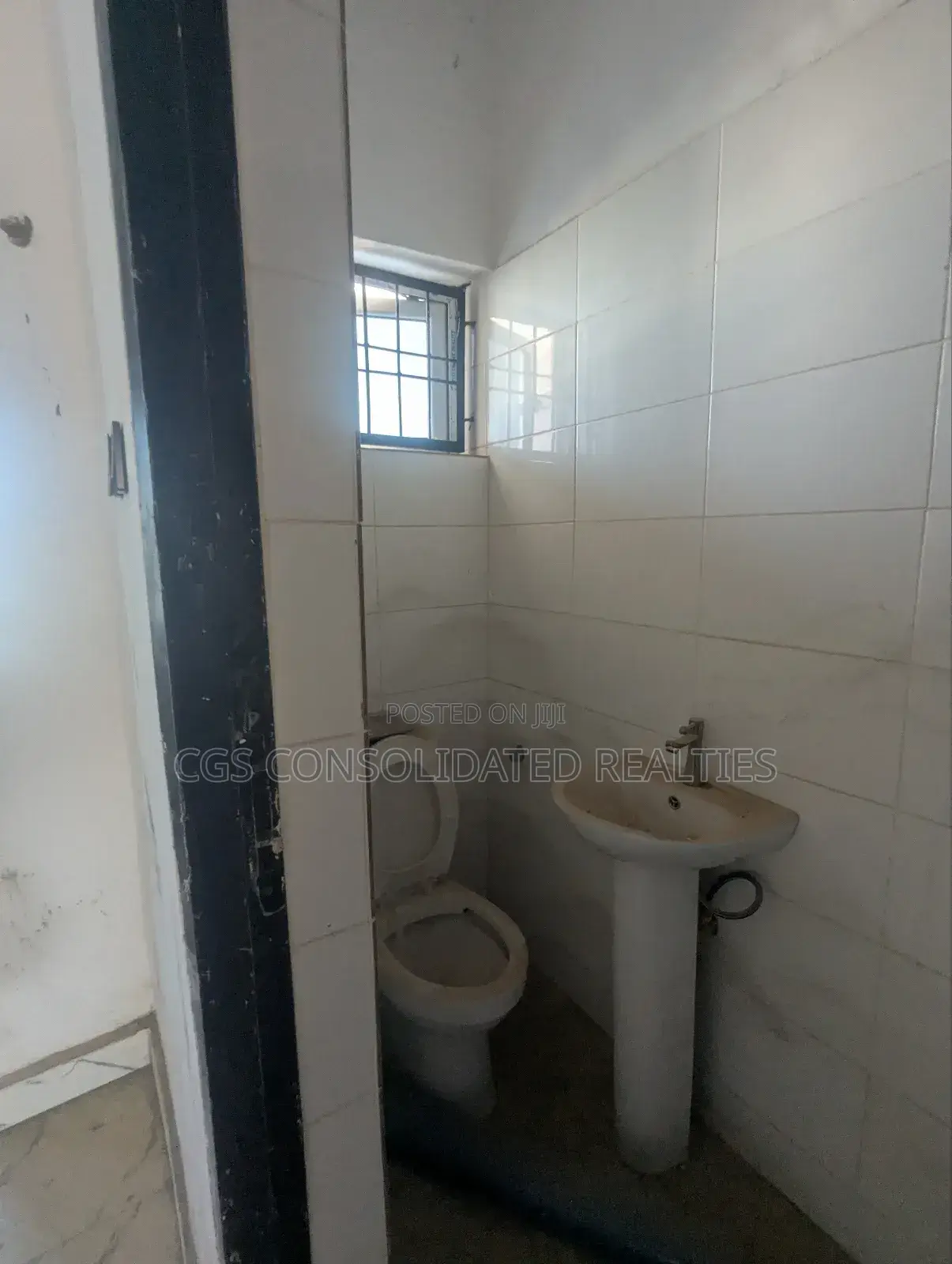 3bdrm Duplex in Defence Estate, Pyakasa for rent
