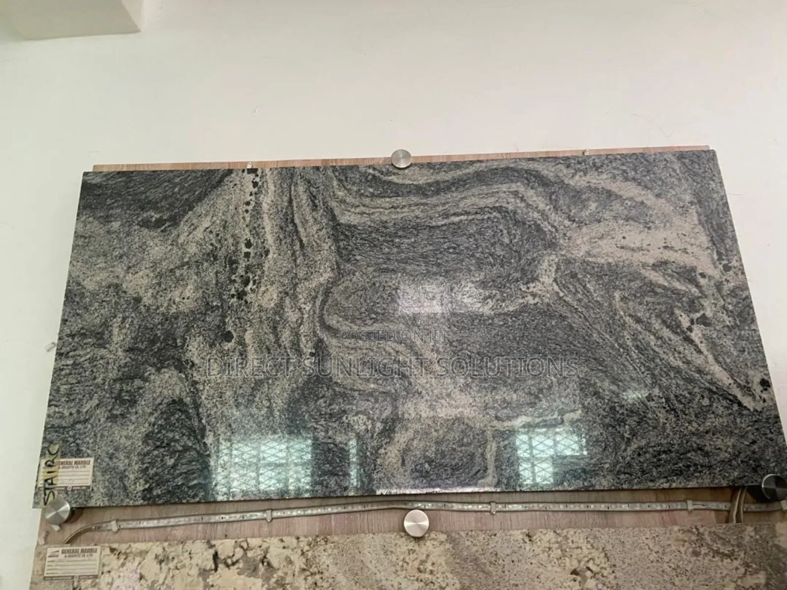 Marble Kitchen Top Cabinet