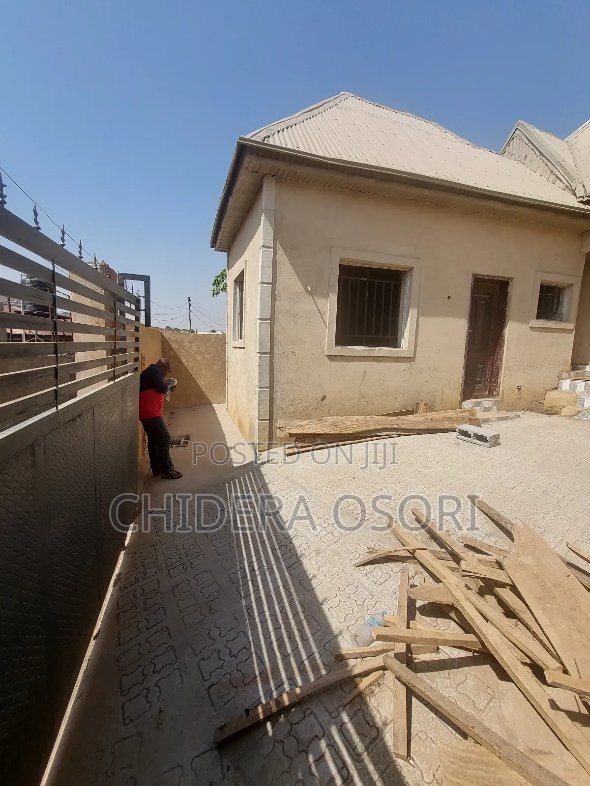 4bdrm Bungalow in Dutse Tipper Garage for sale