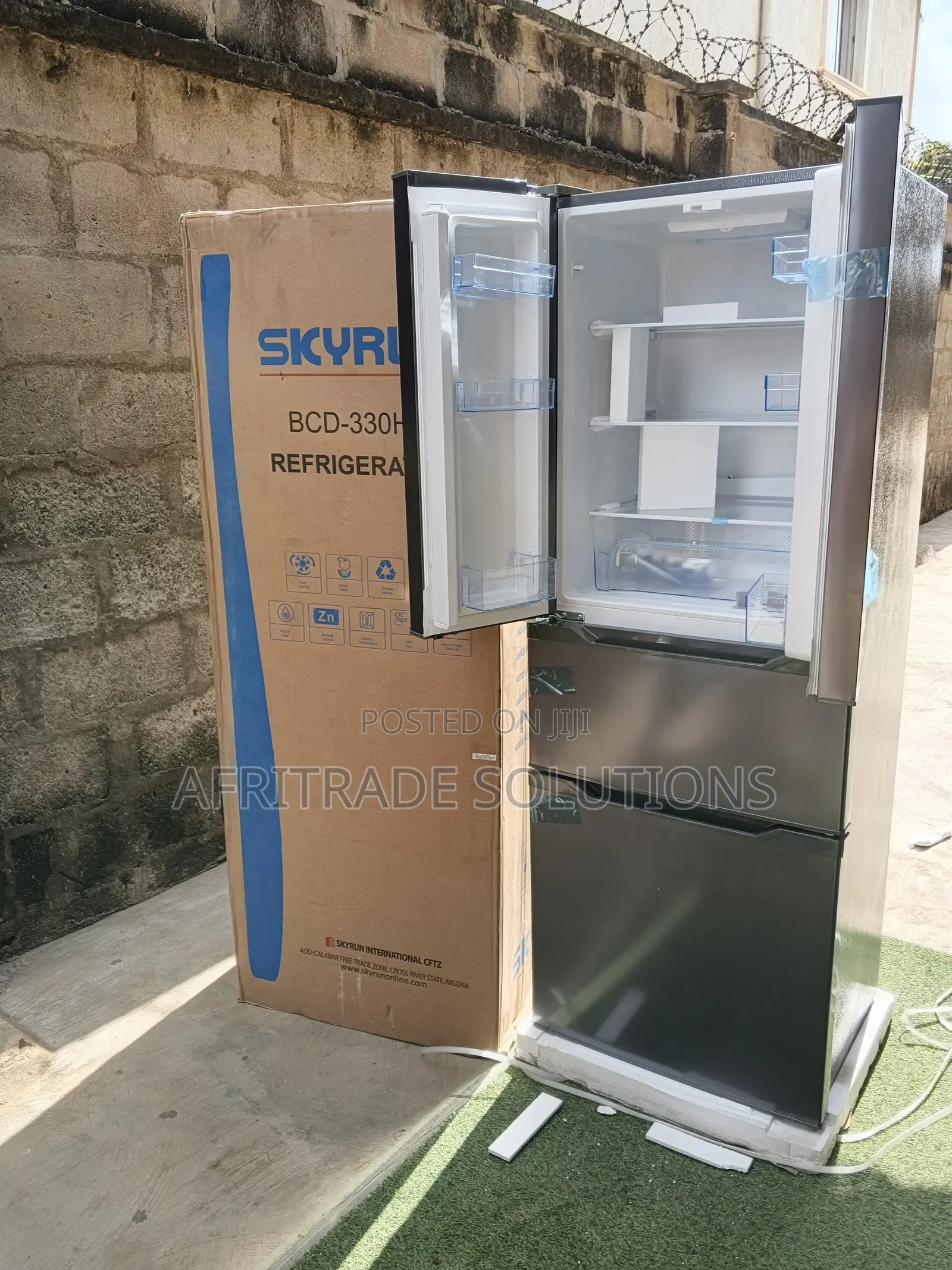 Skyrun 330hc Spacious Food Storage Fridge