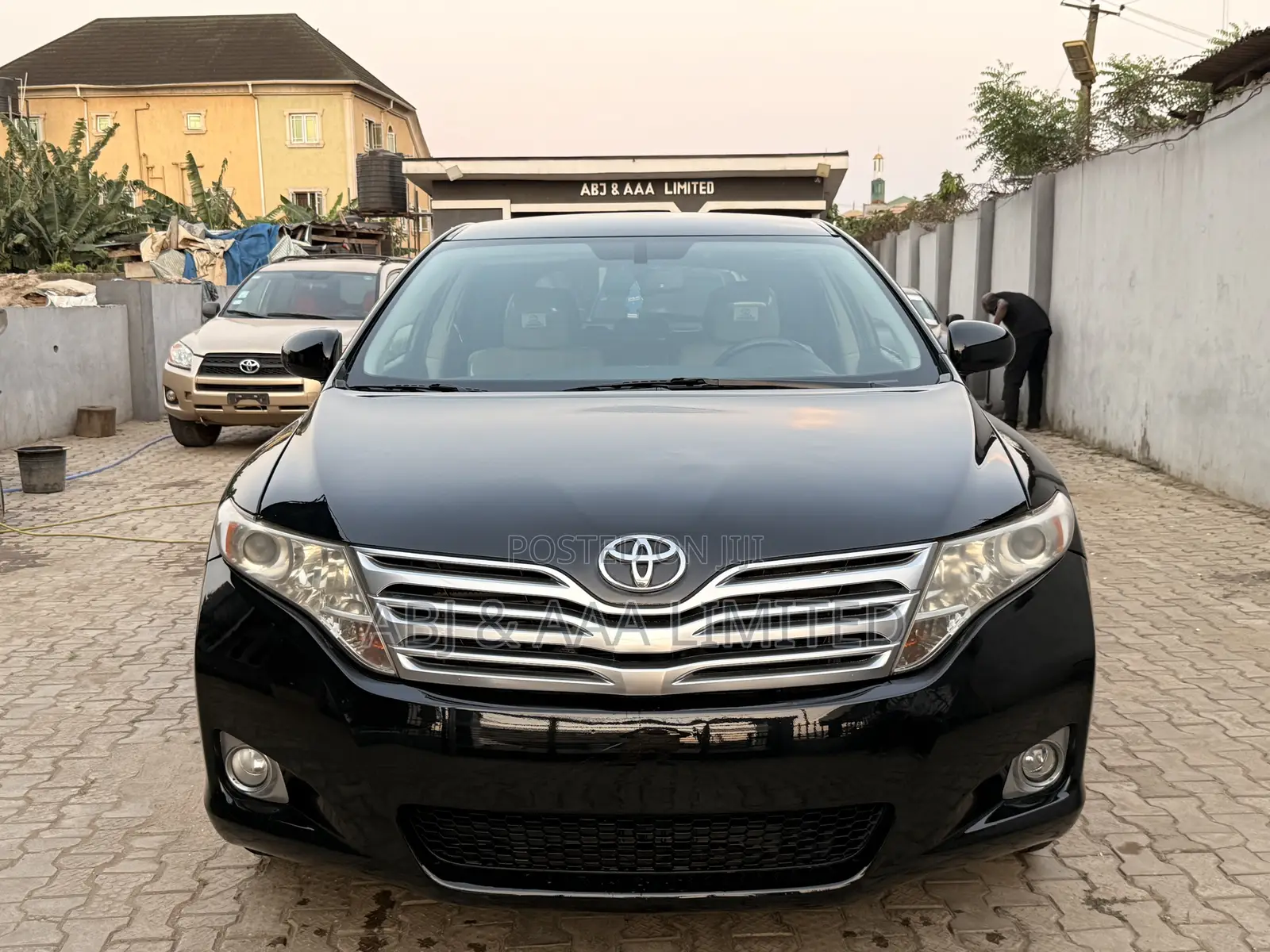 Toyota Venza LE 2010 Black