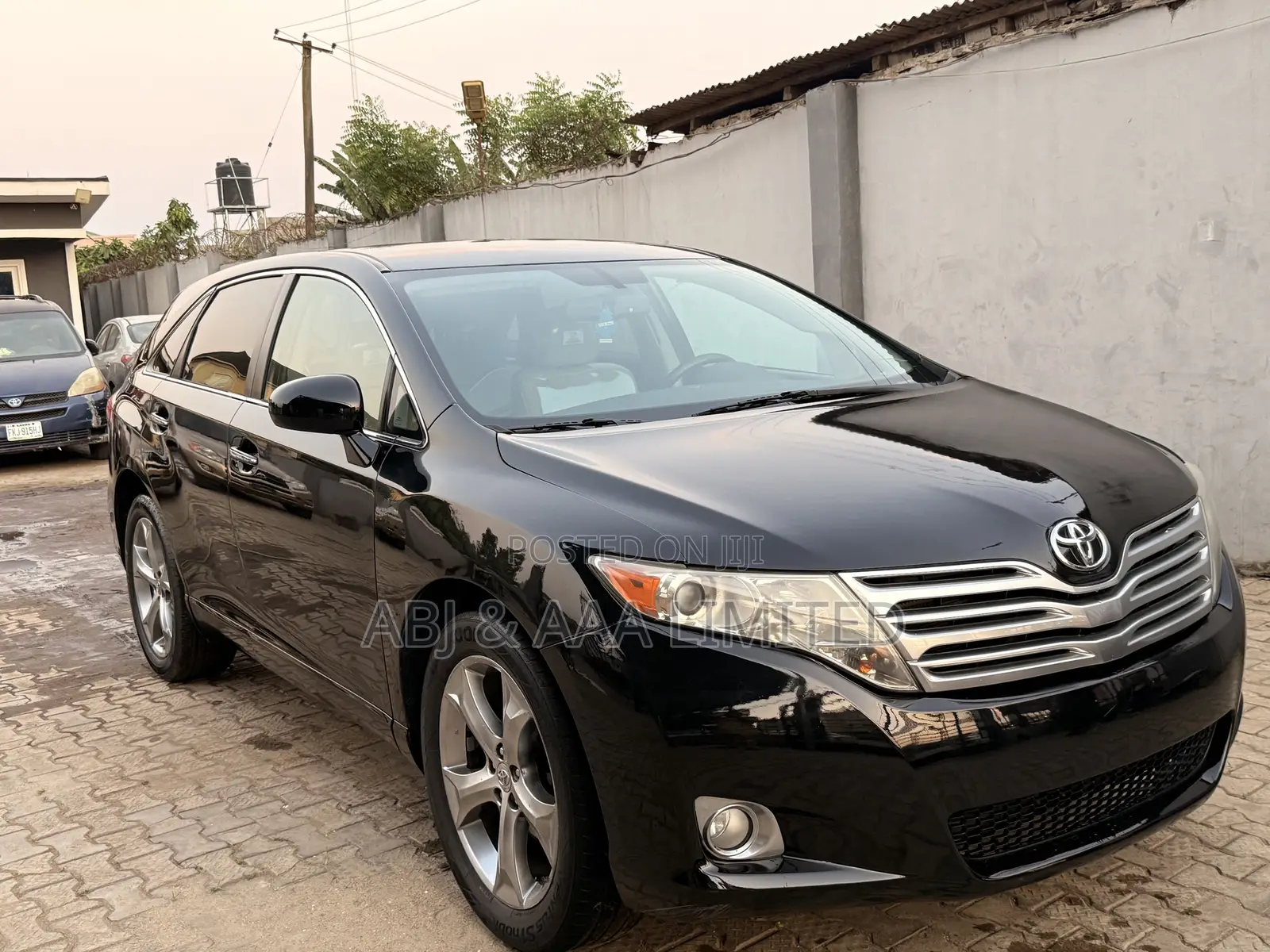 Toyota Venza LE 2010 Black