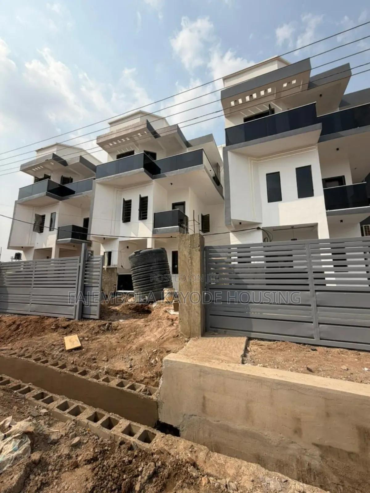 4bdrm Duplex in Carlton Gate, Akobo for sale