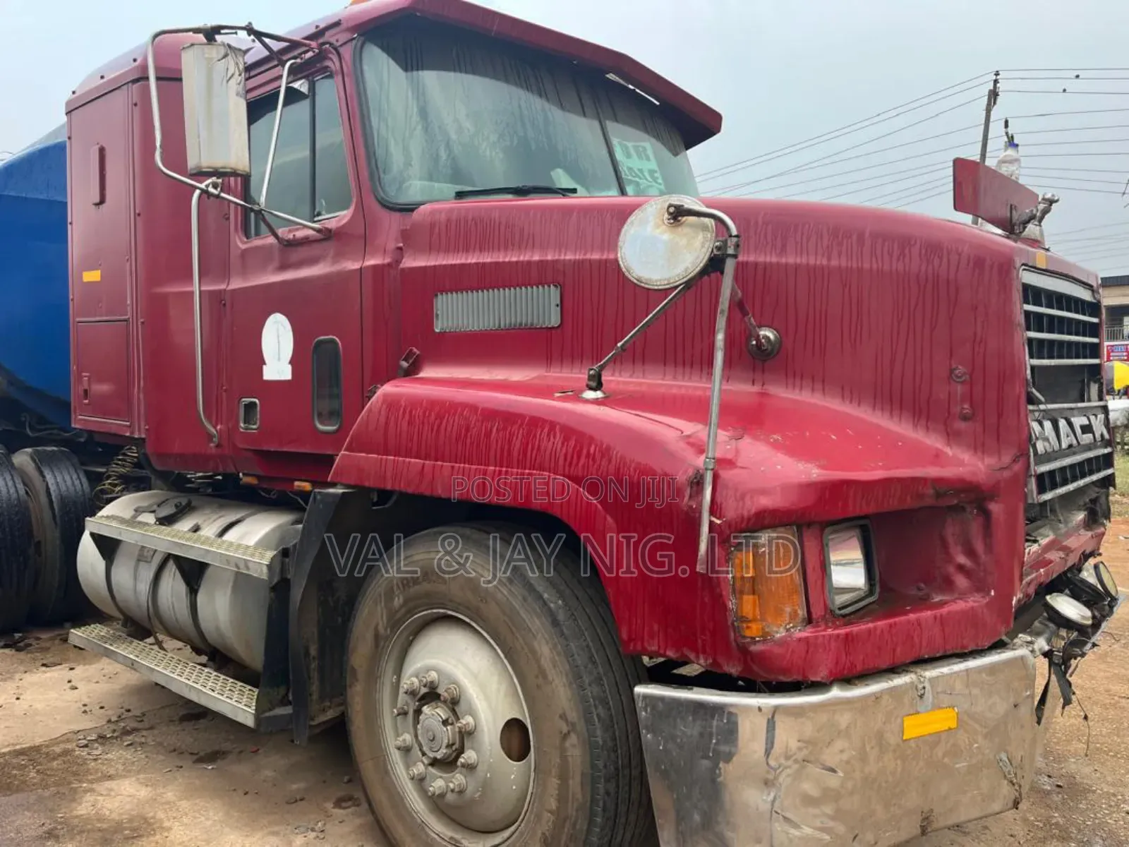 Mack Ch Petrol / Diesel Tanker Truck With 33,000 Liters - Company Use
