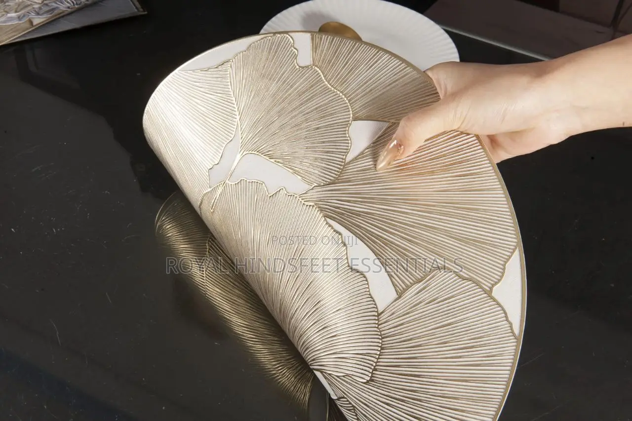 Quality Modern Gold Table Mat 