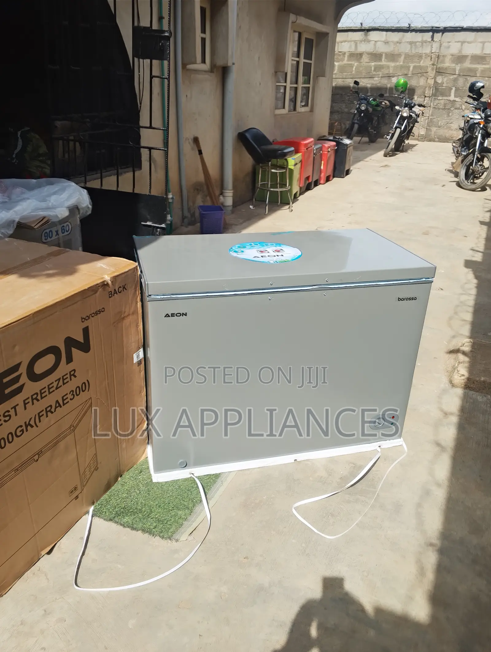 Aeon 300l Reliable Home Freezer