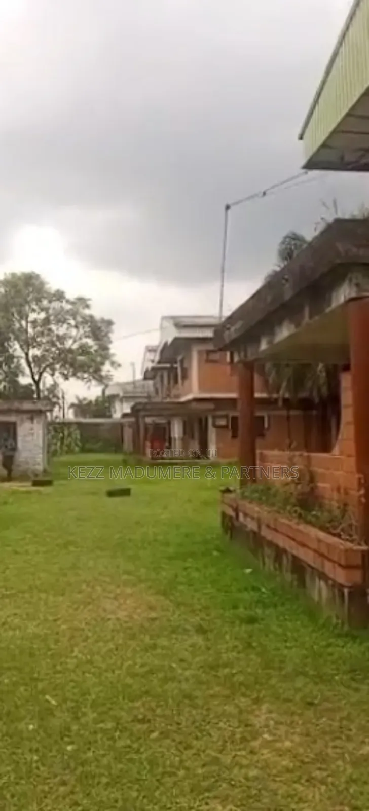 20bdrm Duplex in Inside An Estate, Rumuodara for sale
