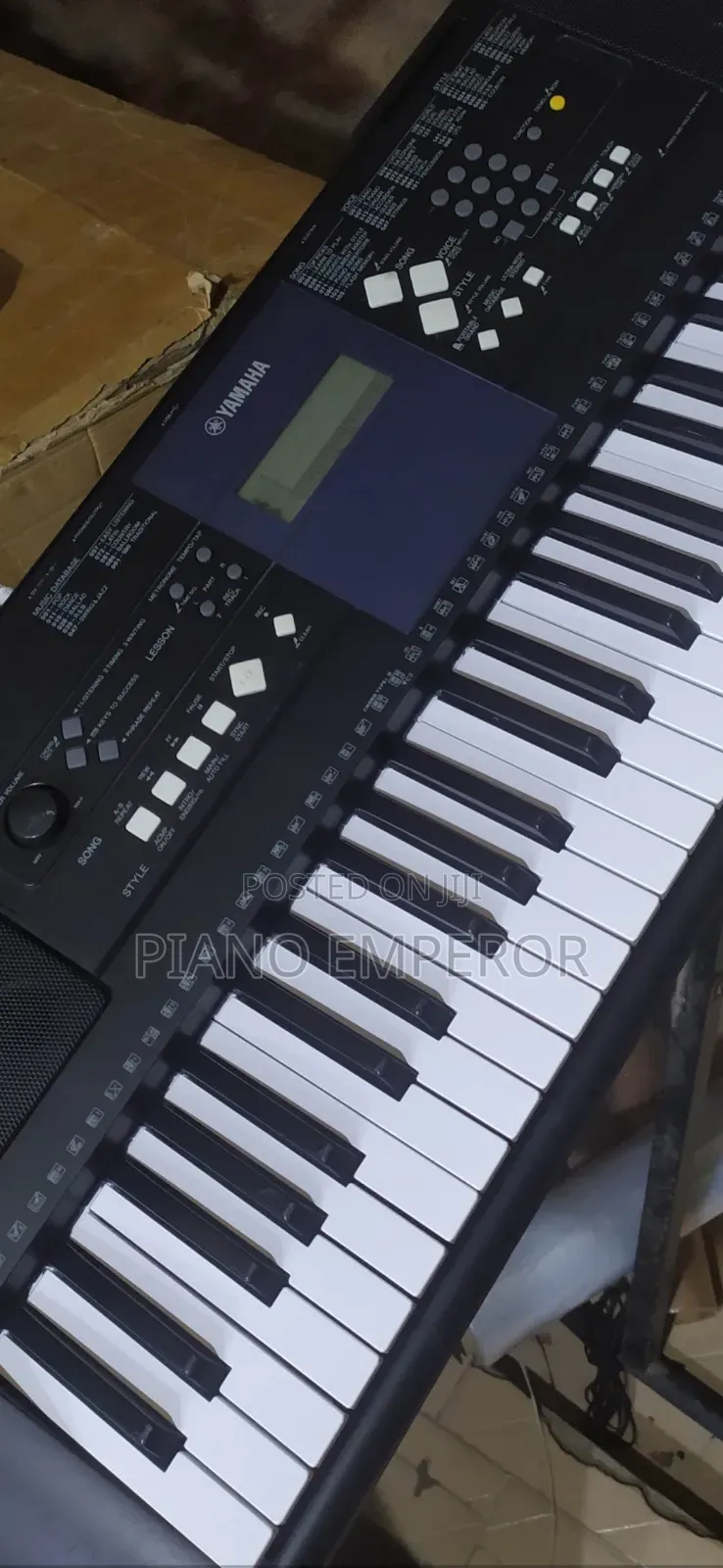 Yamaha E333 Digital Piano