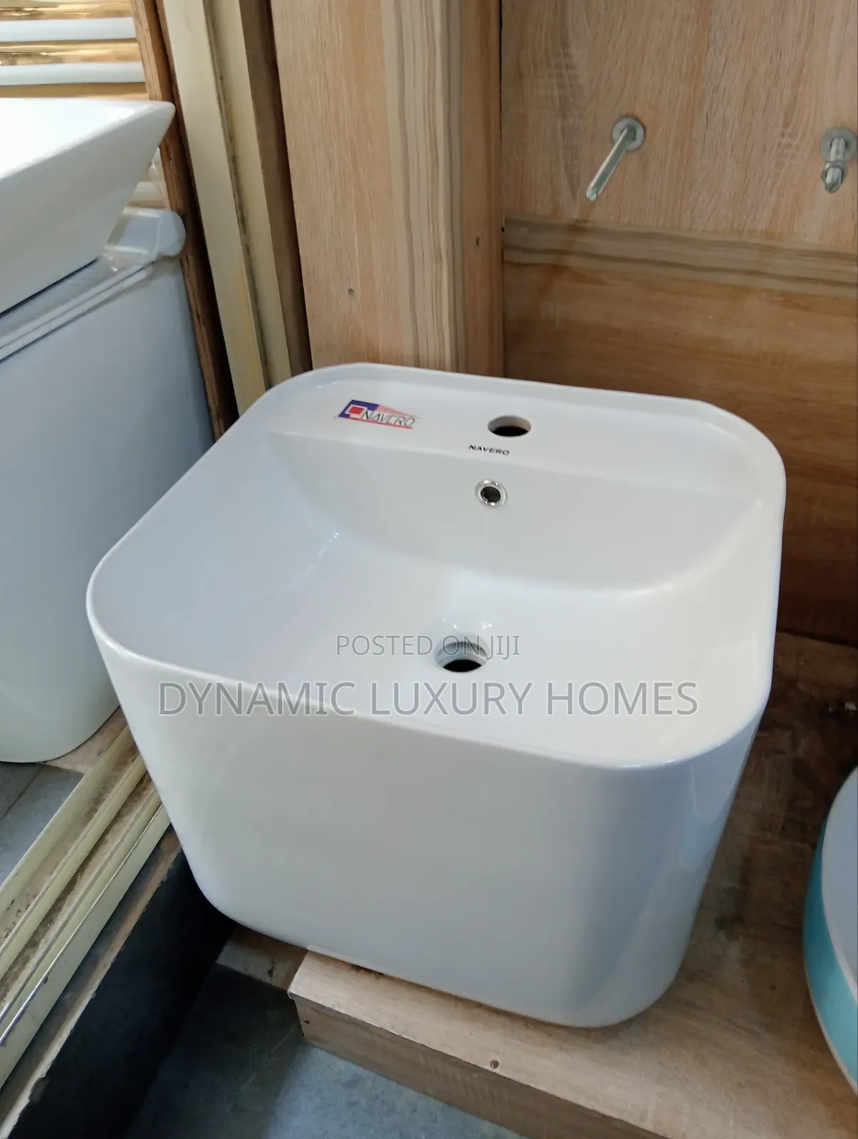 Big England Wall Hung Wash Hand Basin