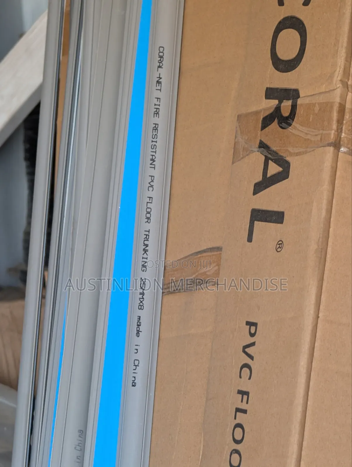 Floor Trunking With Gum (Adhesive)