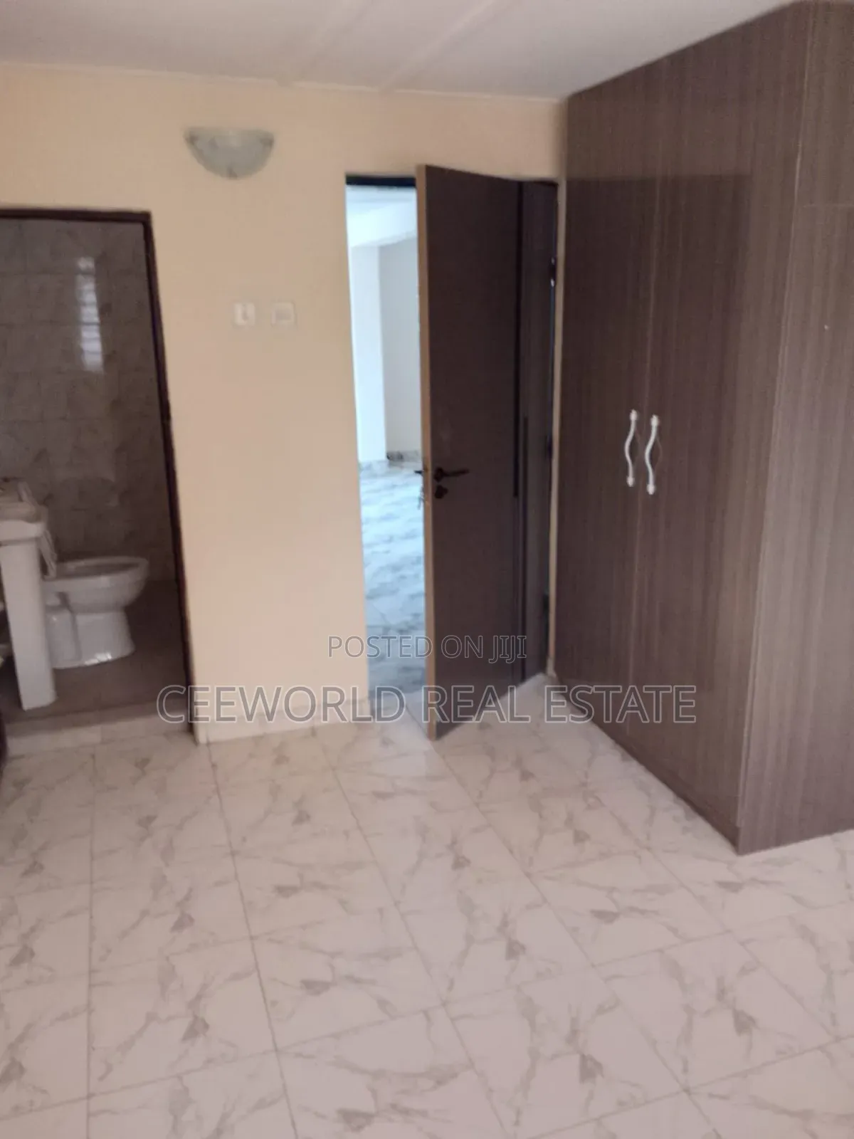 3bdrm Apartment in Agodi Gate for rent