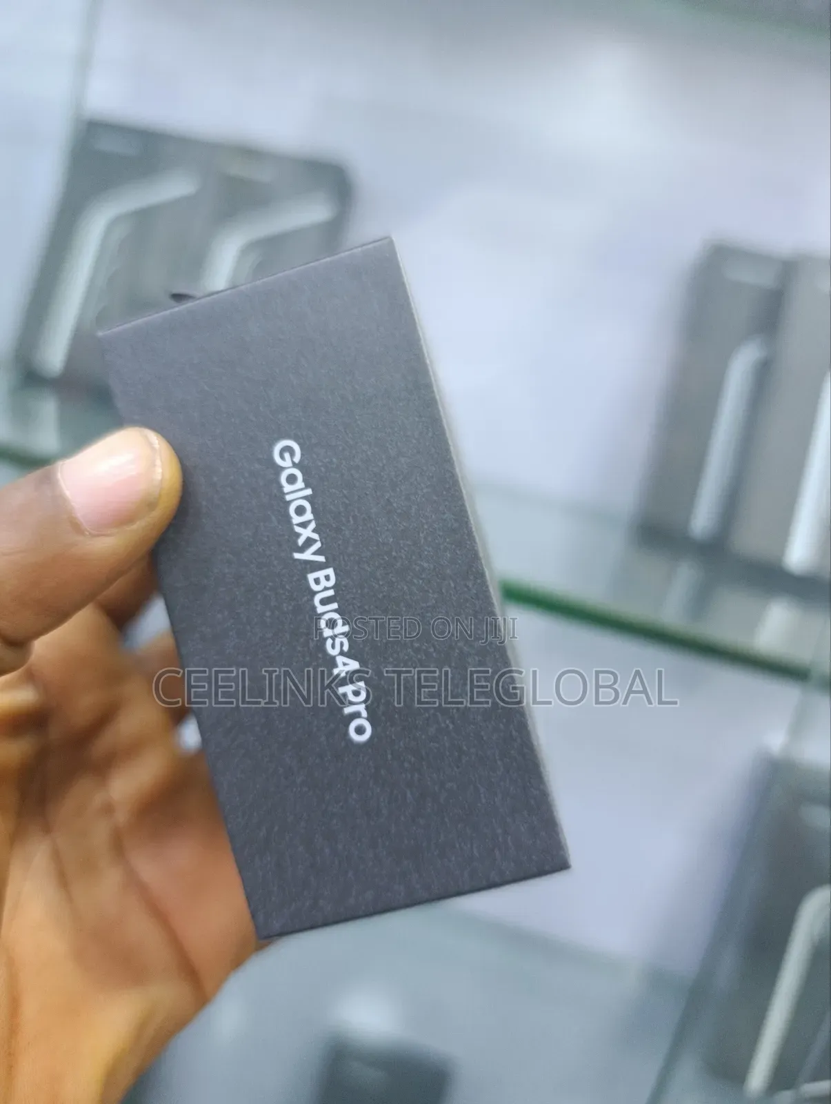 Brand New Samsung Galaxy Buds 4 Pro Black.