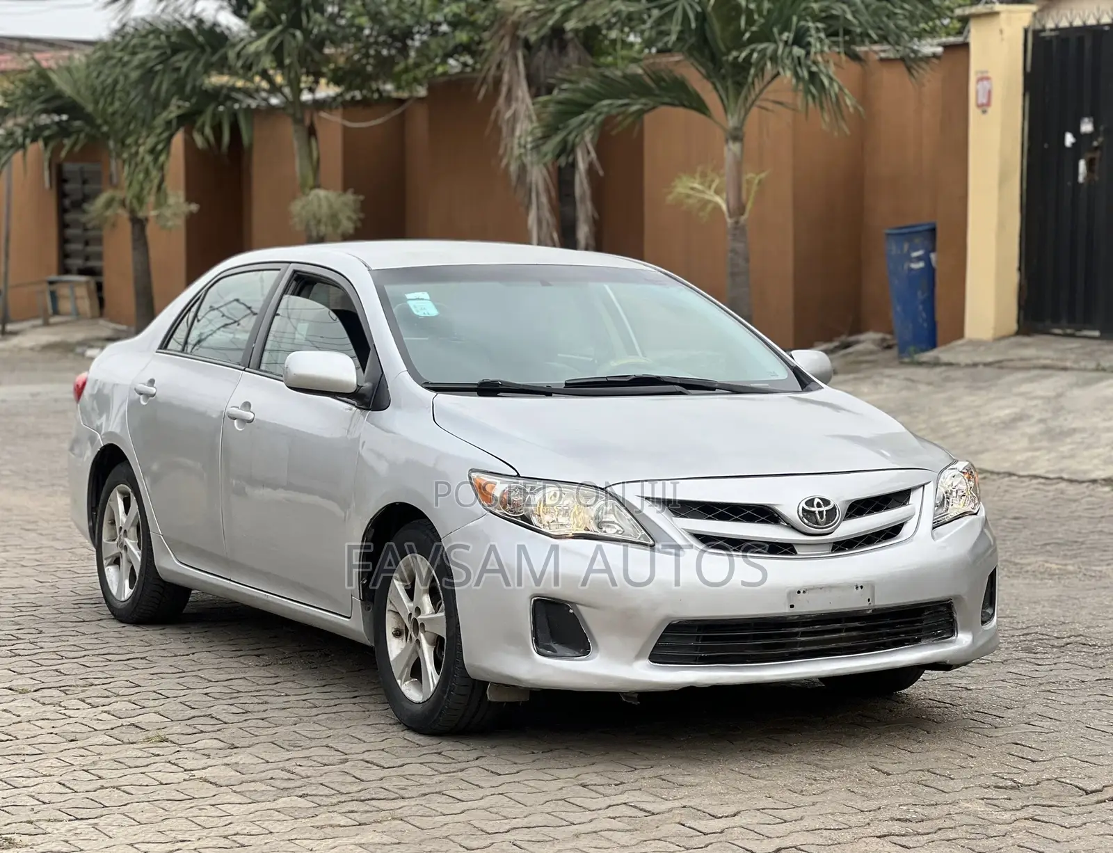 Toyota Corolla 2012 Silver
