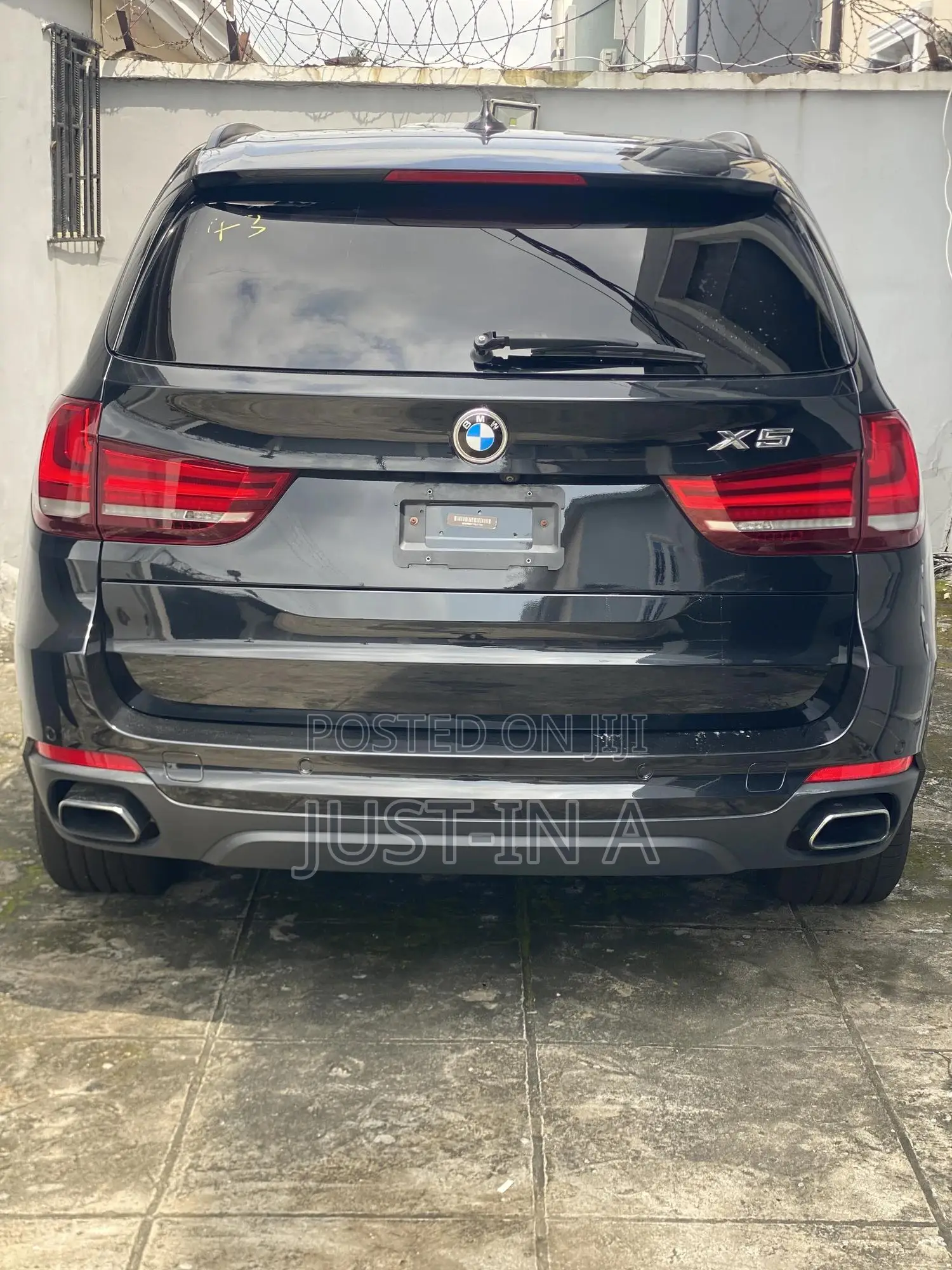 BMW X5 xDrive50i 4dr SUV AWD (4.4L 8cyl Turbo 8A) 2015 Black