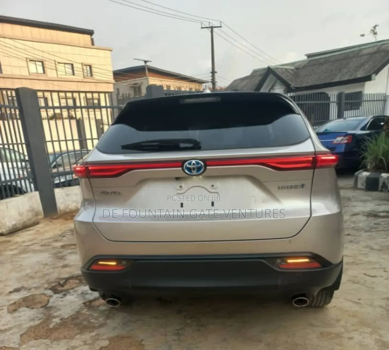 Toyota Venza XLE 2021 Silver