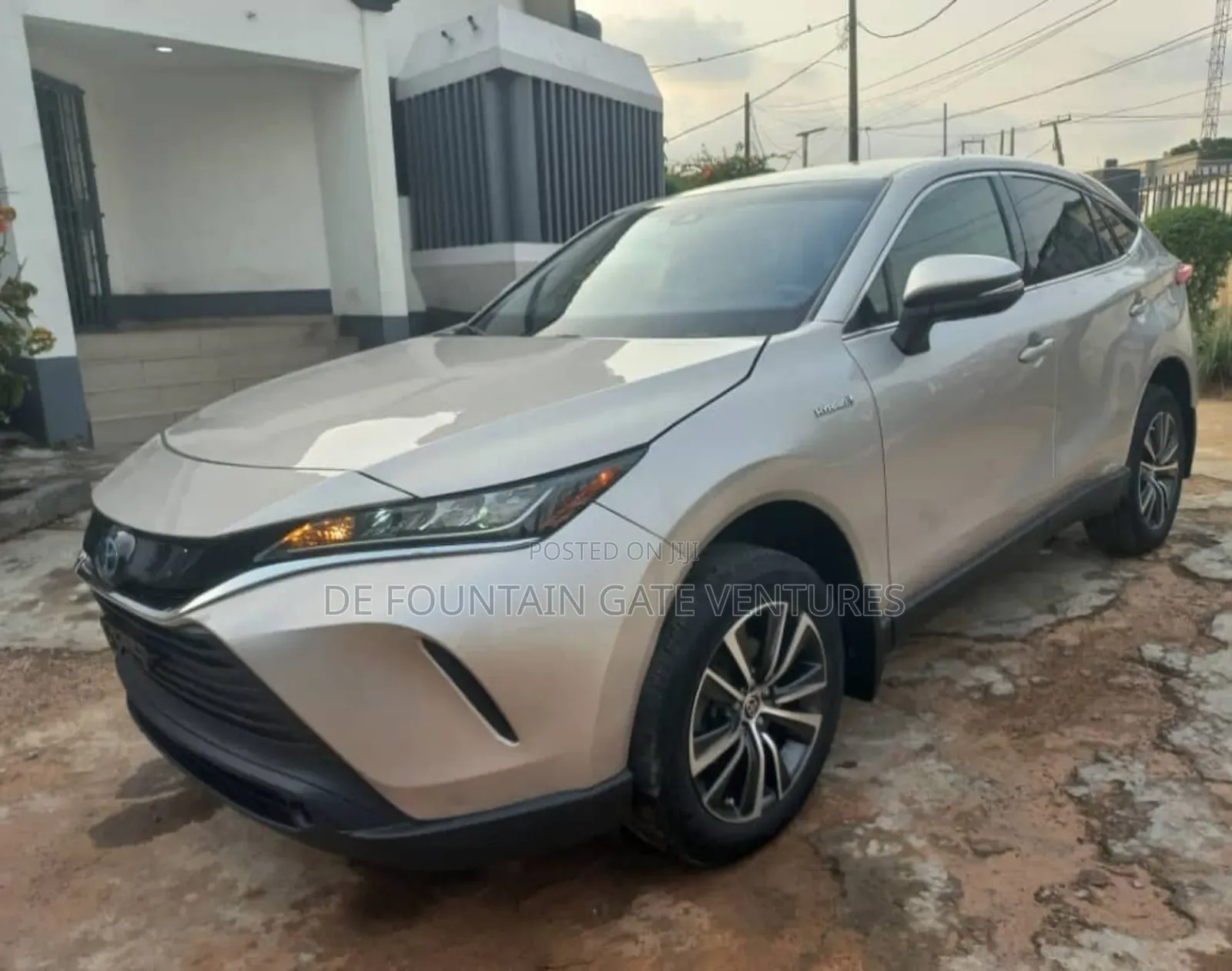 Toyota Venza XLE 2021 Silver