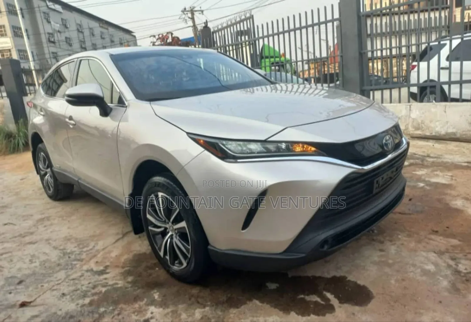 Toyota Venza XLE 2021 Silver