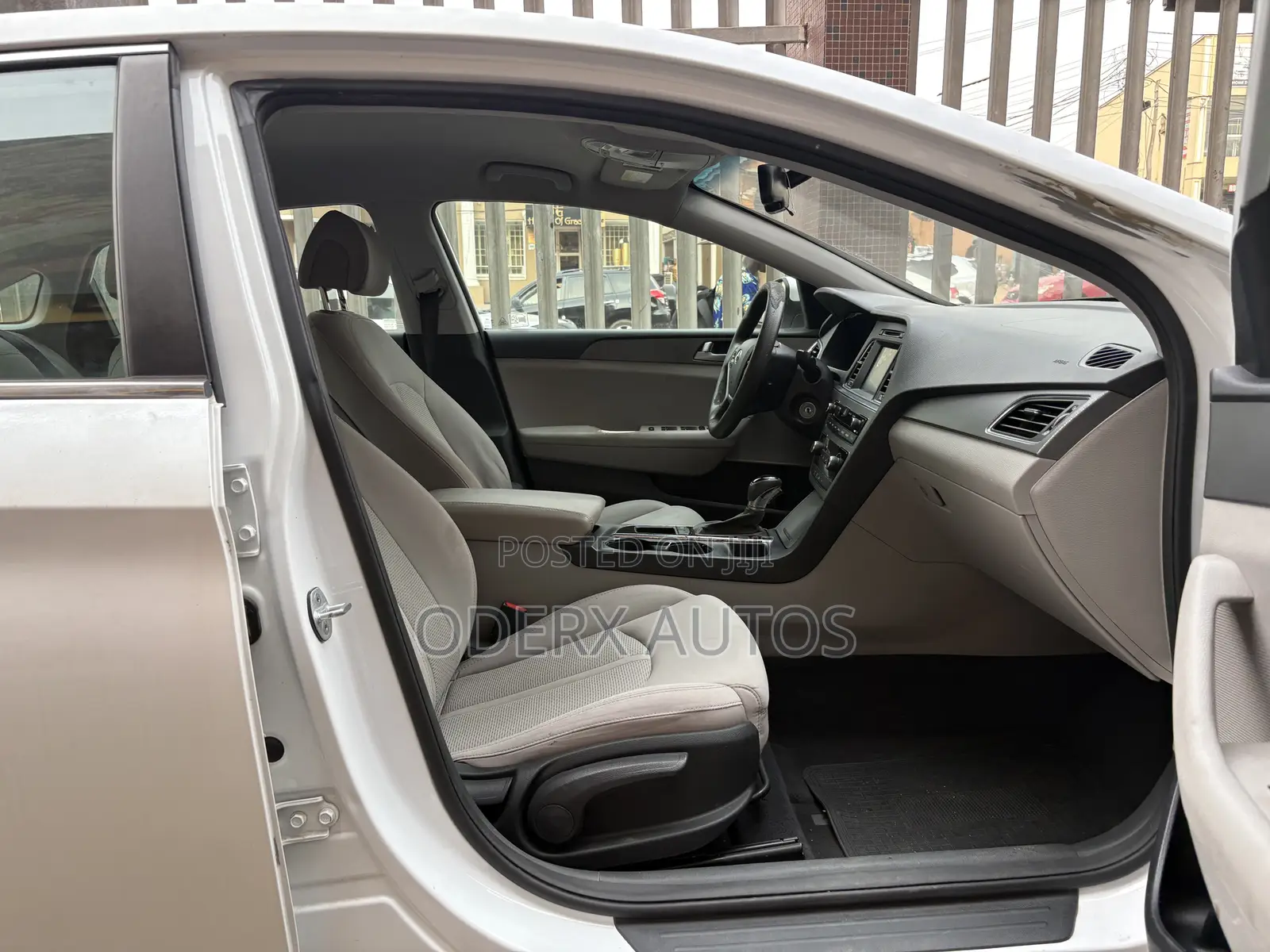 Hyundai Sonata Sport 2.0T Sedan FWD (2.0L 4cyl 6A) 2016 White