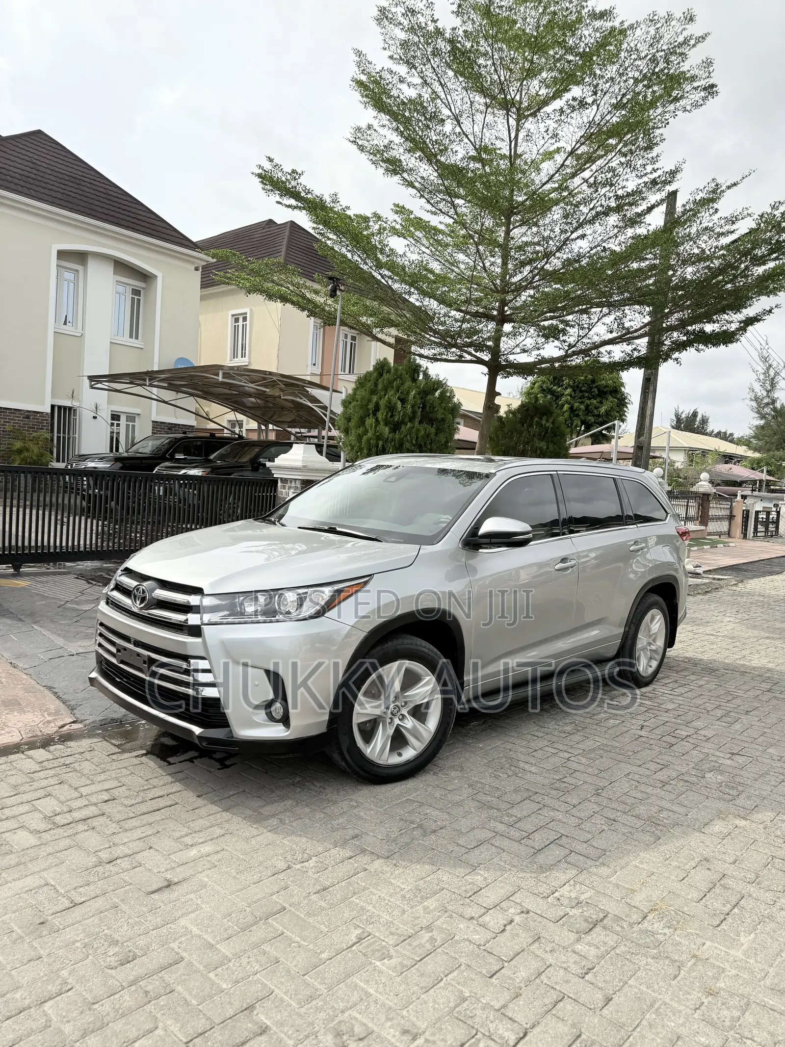 Toyota Highlander Limited Platinum 4x4 V6 (3.5L 6cyl 8A) 2017 Silver