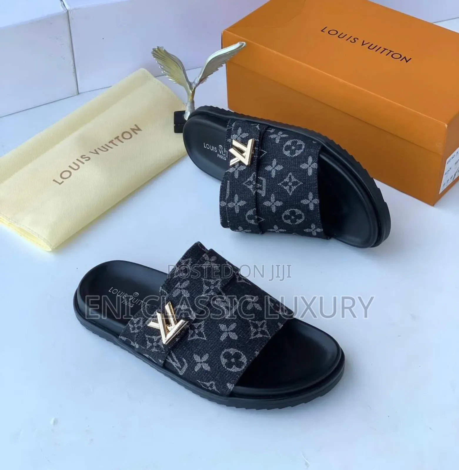Louis Vuitton Luxury Men's Slippers Best Quality Well Banded Package