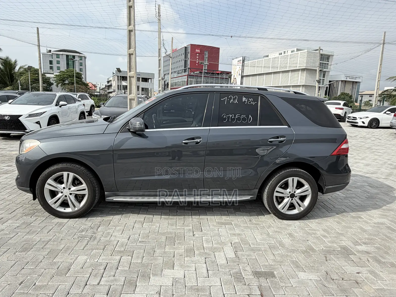 Mercedes-Benz M Class ML350 4MATIC 4dr SUV AWD (3.5L 6cyl 7A) 2014 Gray