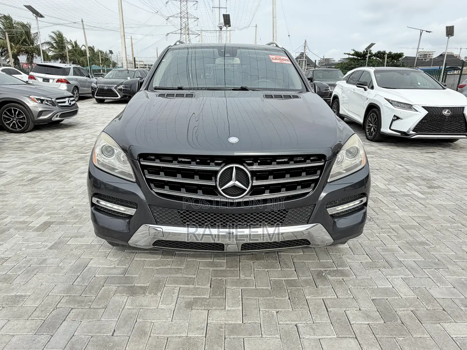 Mercedes-Benz M Class ML350 4MATIC 4dr SUV AWD (3.5L 6cyl 7A) 2014 Gray