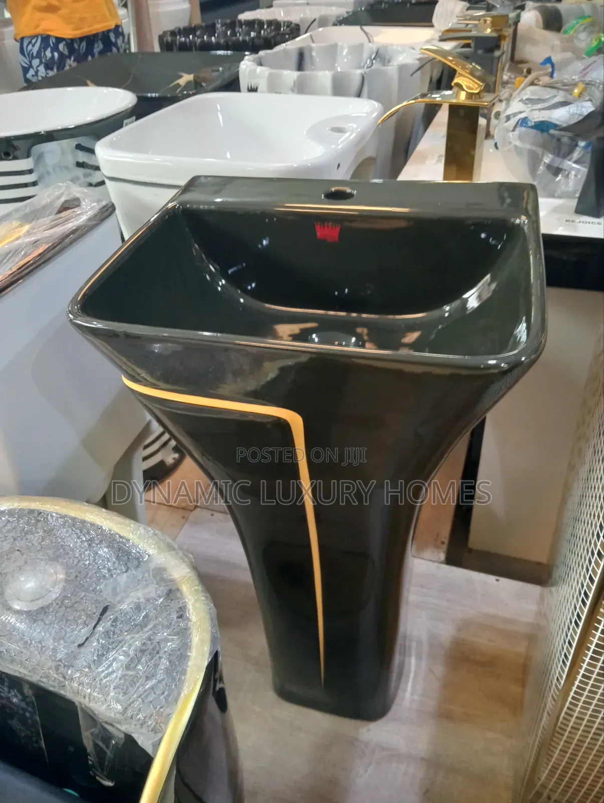 Black Free Standing Black Wash Hand Basin