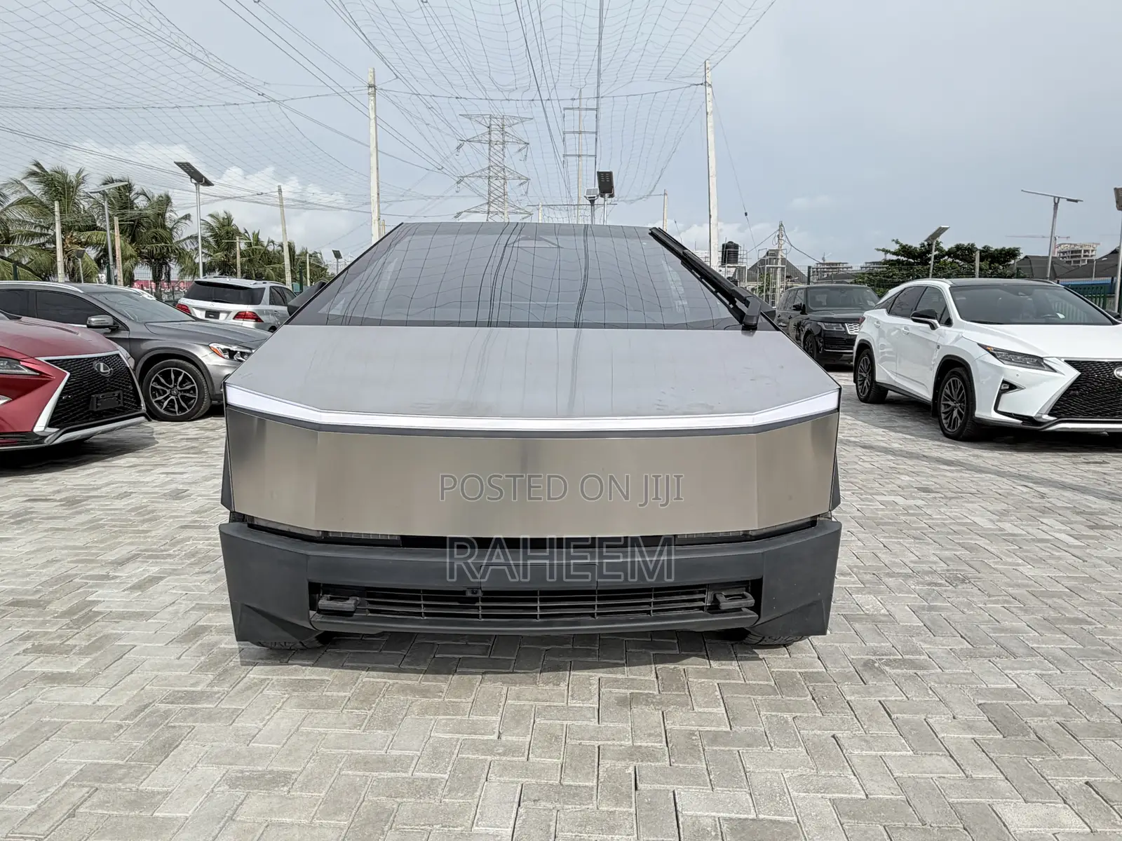 Tesla Cybertruck 173 kWh Cyberbeast AWD 2024 Gray