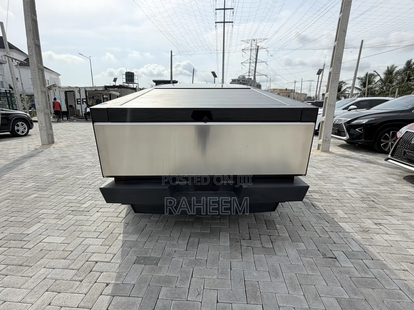 Tesla Cybertruck 173 kWh Cyberbeast AWD 2024 Gray