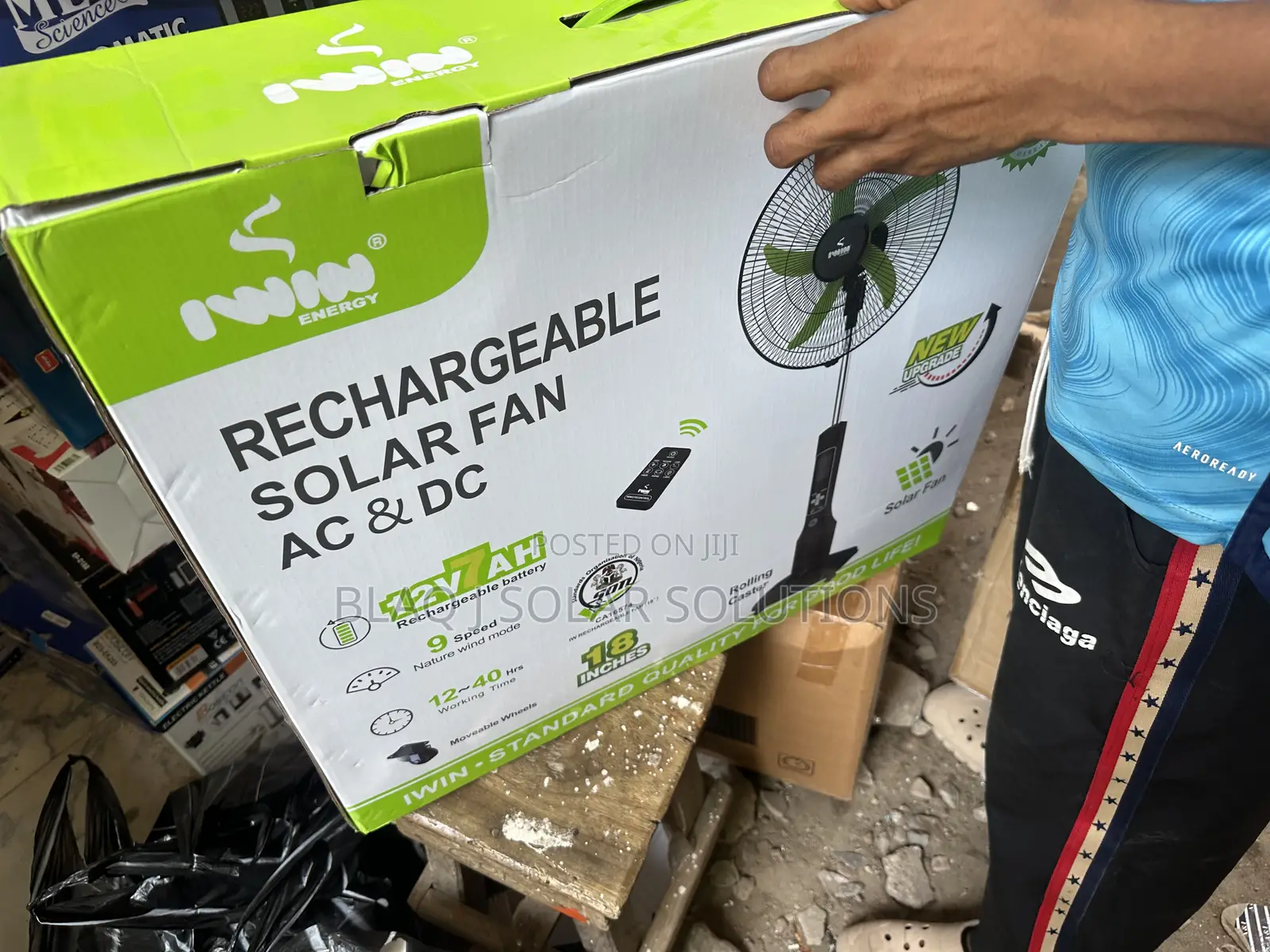 Brand New Iwin Rechargeable Solar Fan Dc Ac