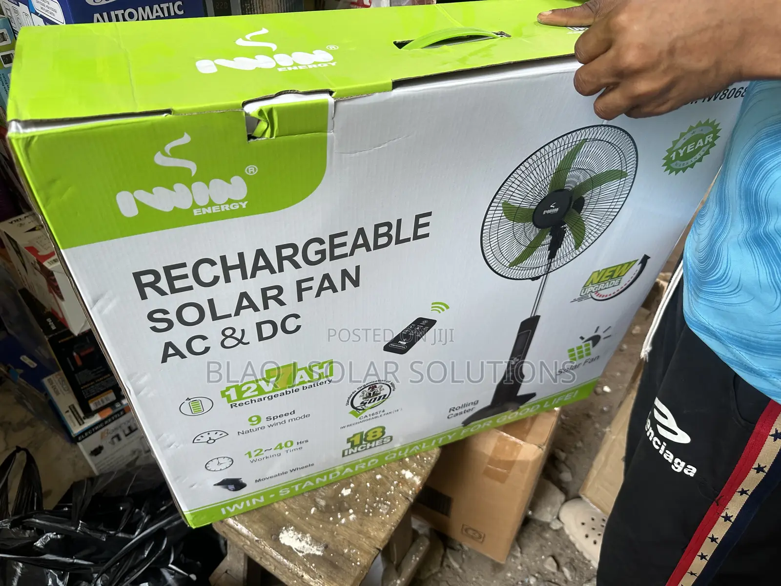 Brand New Iwin Rechargeable Solar Fan Dc Ac