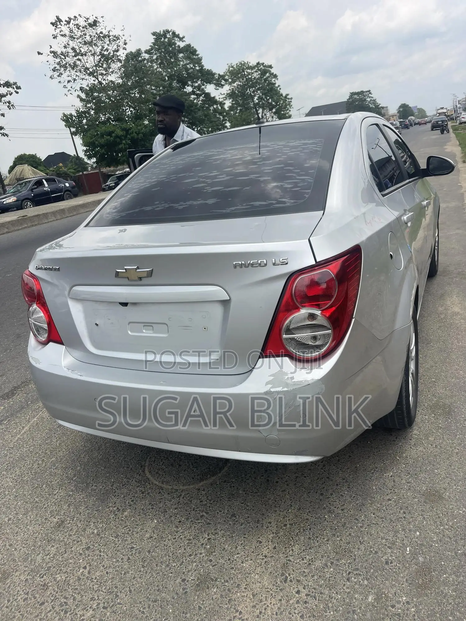 Chevrolet Aveo 1.2 Sedan 2013 Silver
