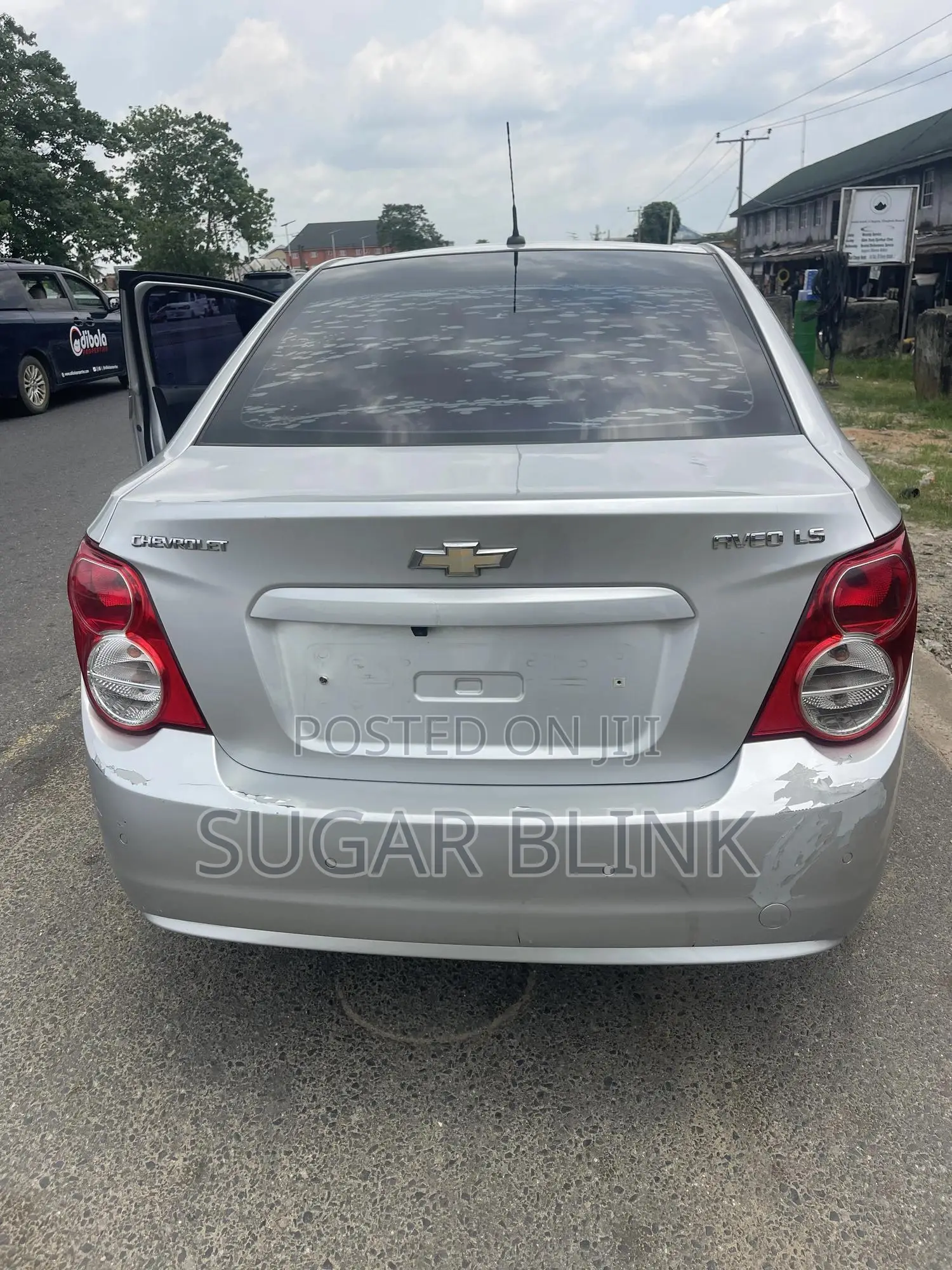 Chevrolet Aveo 1.2 Sedan 2013 Silver