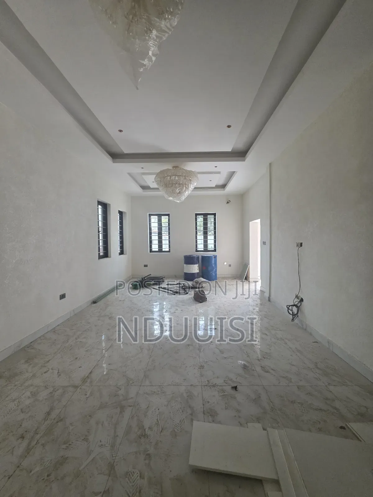4bdrm Townhouse/Terrace in Utako for sale