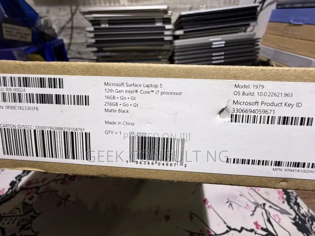 New Laptop Microsoft Surface Laptop 5 16GB Intel Core i7 SSD 256GB