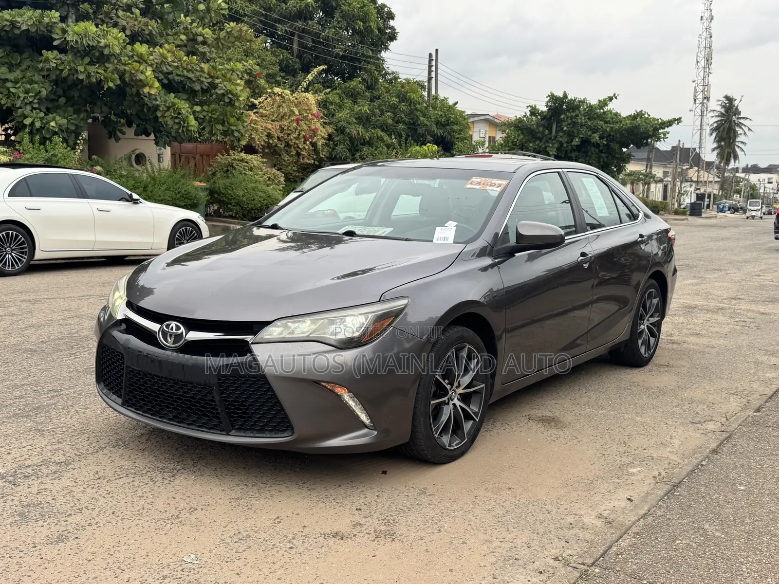 Toyota Camry XSE V6 4dr Sedan (3.5L 6cyl 6A) 2016 Gray