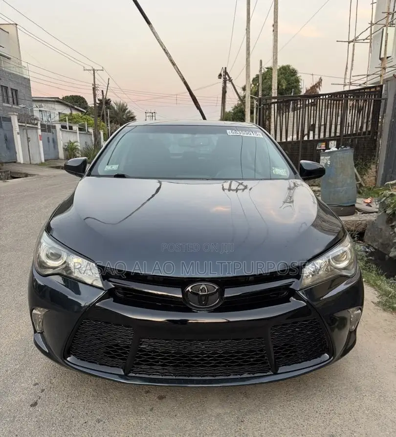 Toyota Camry XSE 4dr Sedan (2.5L 4cyl 6A) 2017 Blue