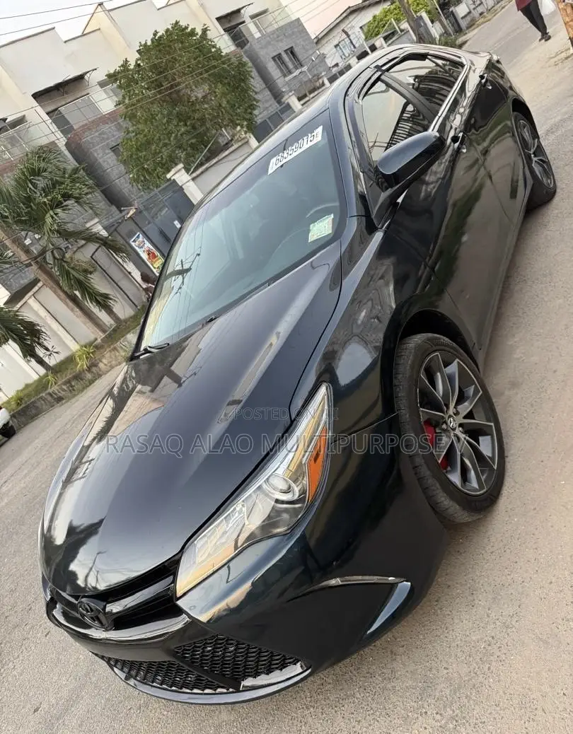 Toyota Camry XSE 4dr Sedan (2.5L 4cyl 6A) 2017 Blue