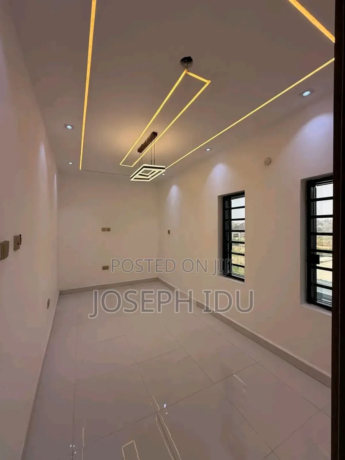 4bdrm Duplex in Golf Annex Estate for sale