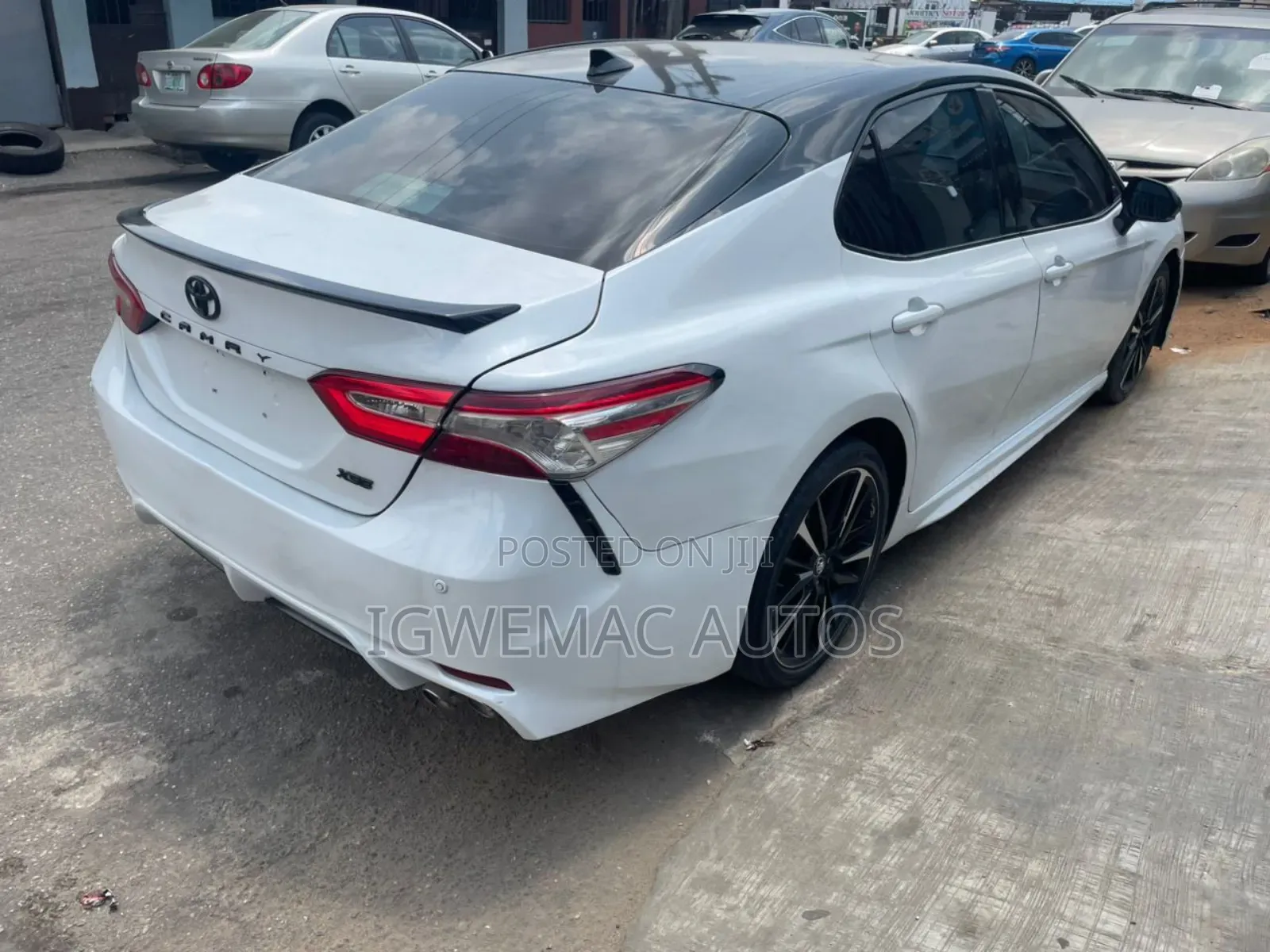 Toyota Camry XSE (2.5L 4cyl 8A) 2019 White