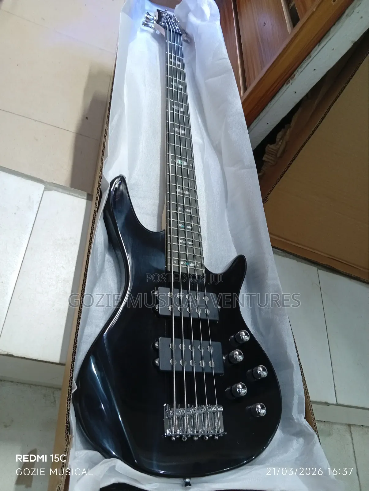 The Best Quality Ibanze Bass Guitar Black Colour and Any Colour