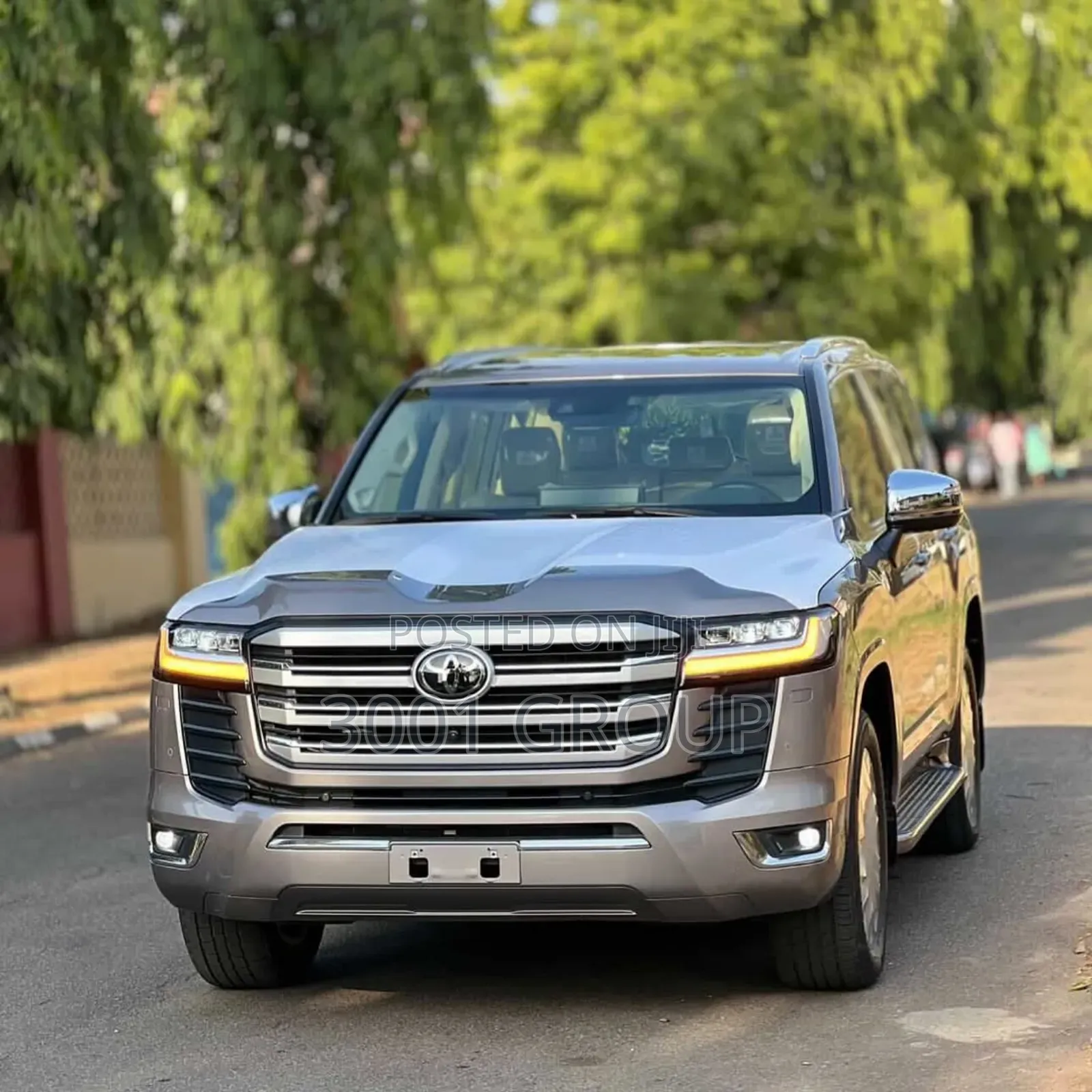 New Toyota Land Cruiser LC300 2024 Gray