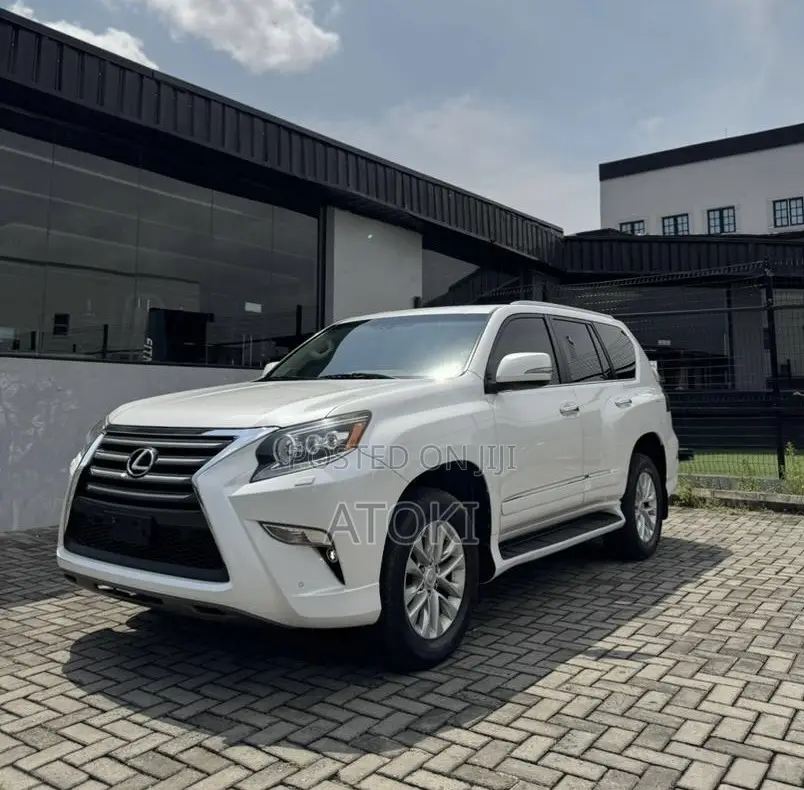 Lexus GX 460 Base 2017 White