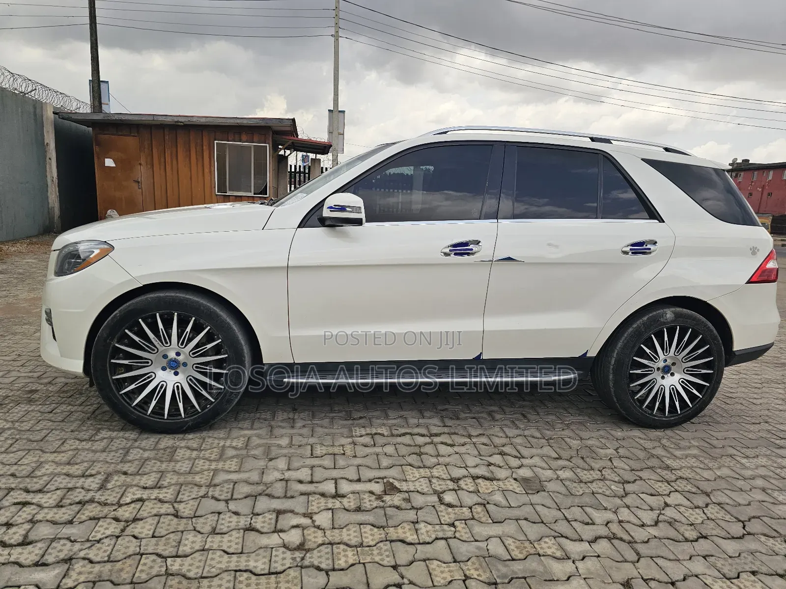 Mercedes-Benz M Class ML350 4MATIC 4dr SUV AWD (3.5L 6cyl 7A) 2014