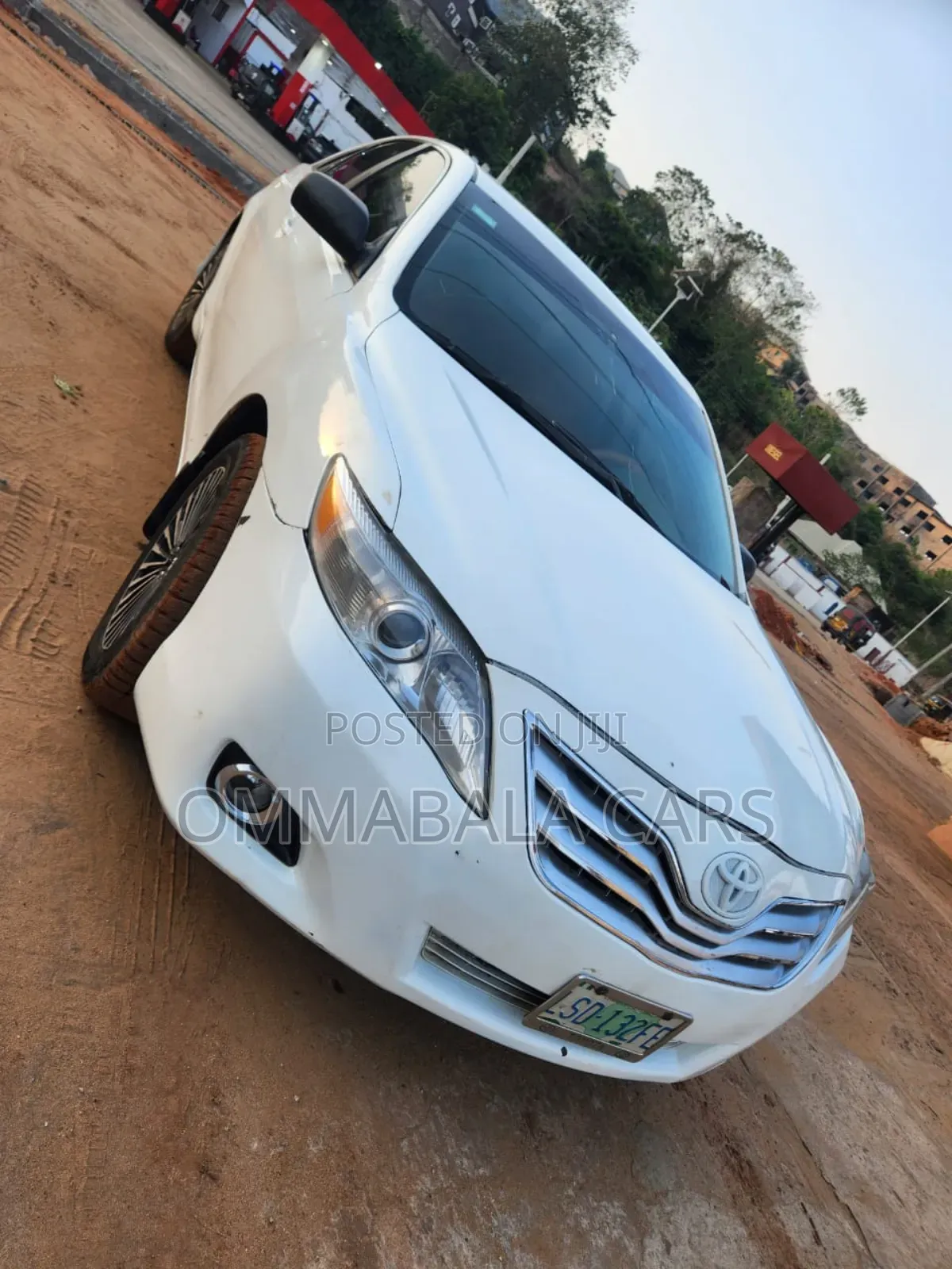 Toyota Camry XLE 4dr Sedan (2.5L 4cyl 6AM) 2010 White