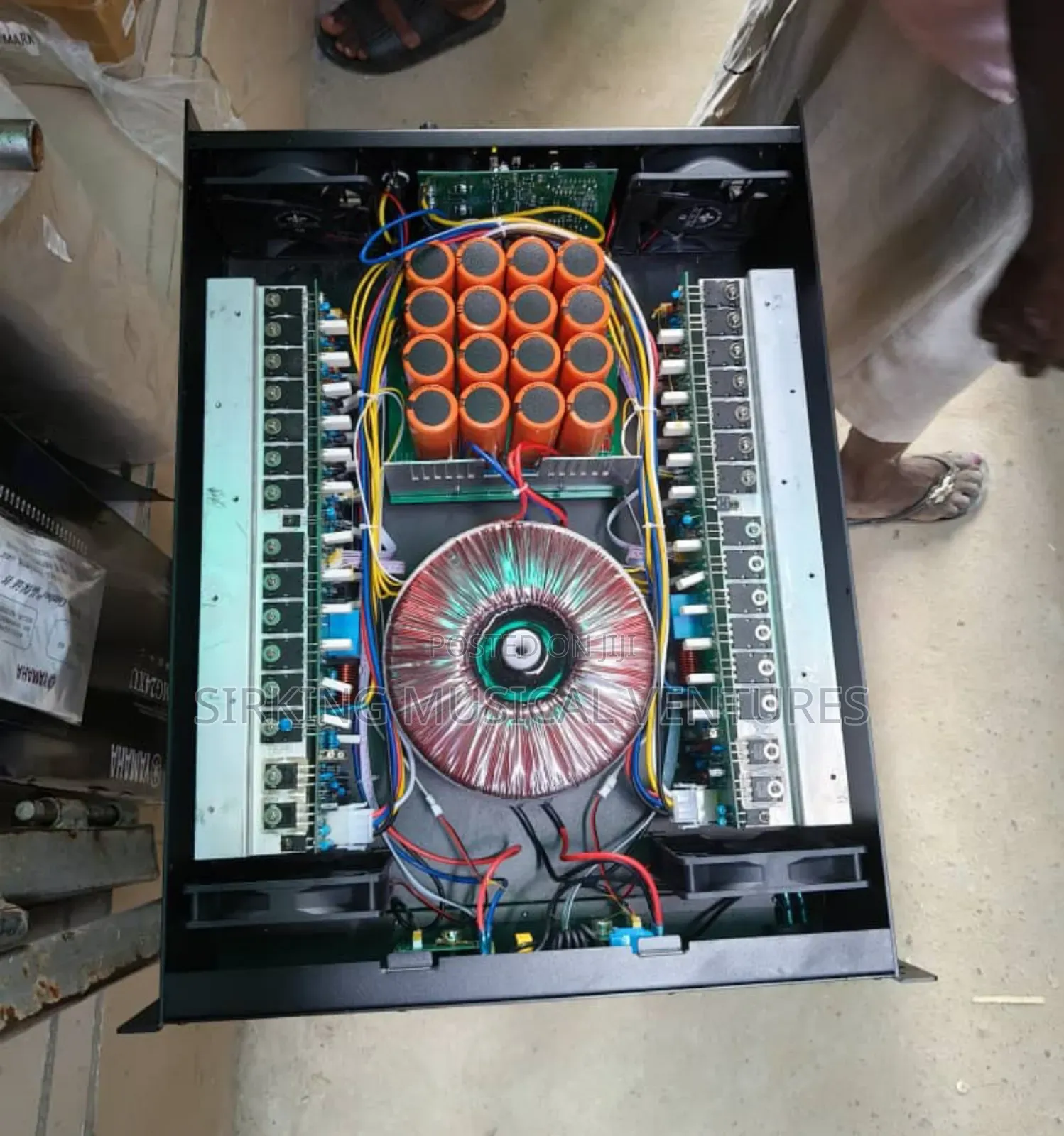 Ca-30 Heavy Duty Amplifier
